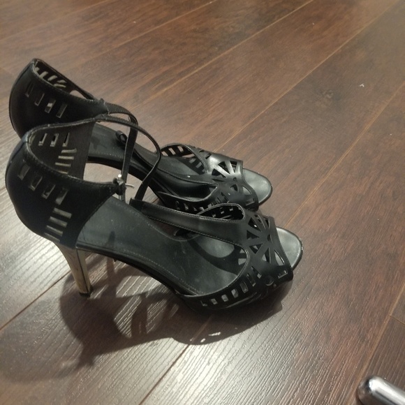 Heels Lot - Picture 3 of 7